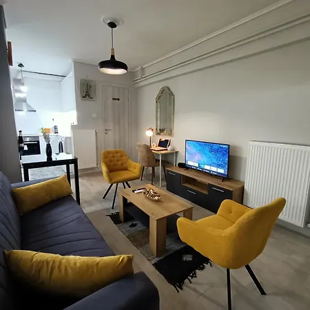 Apartment Urban Nest